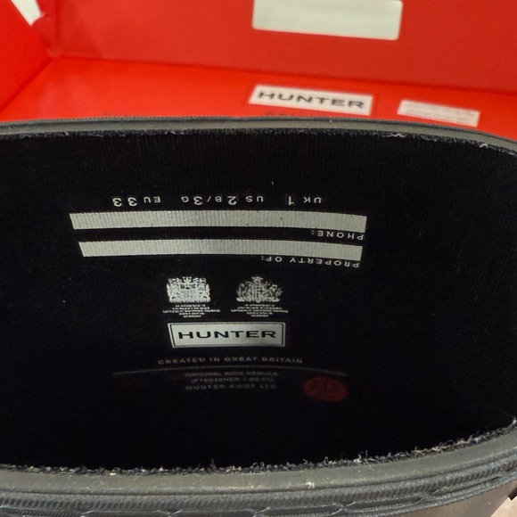 Hunter Kids Boots in Black - Picture 4 of 6